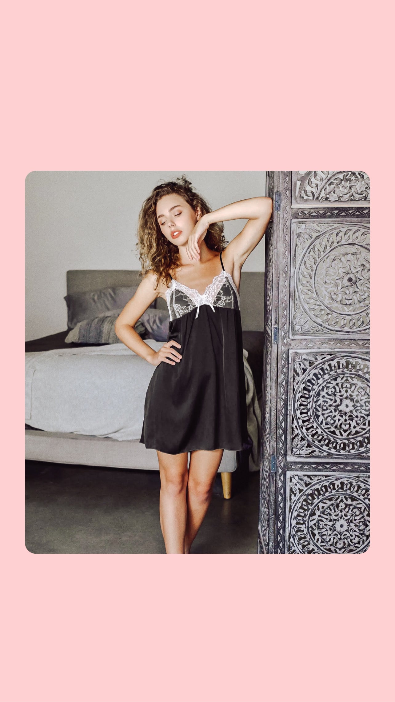 Black and Lace High-End Silk Nightgown